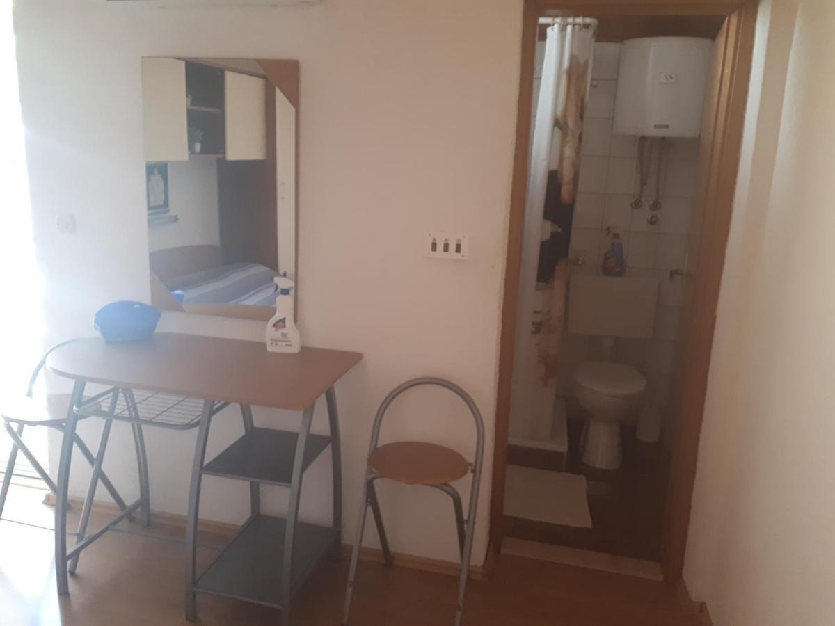 Apartmani Leko Mirjana Baška Voda المظهر الخارجي الصورة