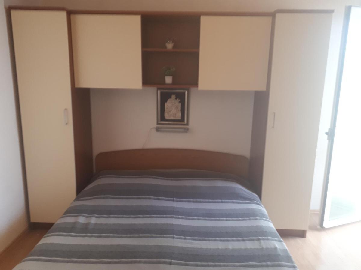 Apartmani Leko Mirjana Baška Voda المظهر الخارجي الصورة