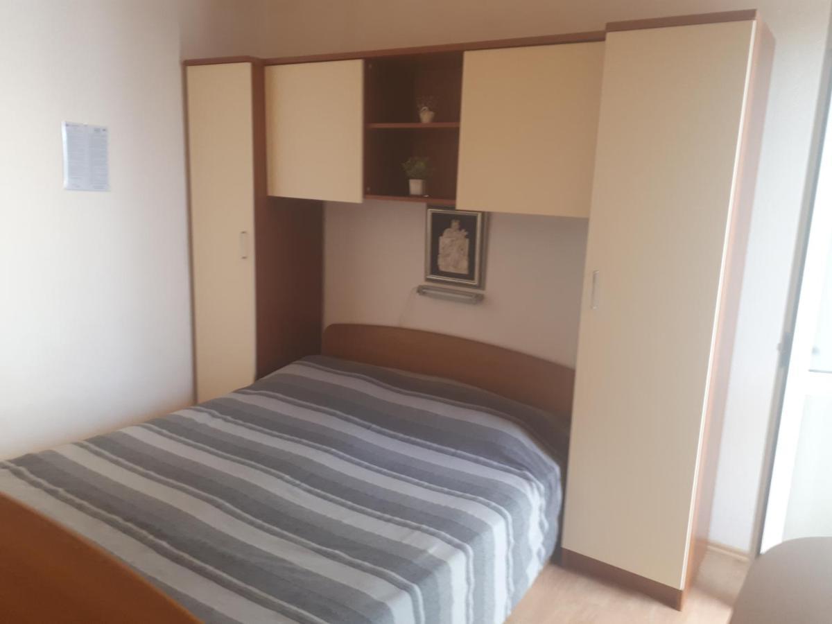 Apartmani Leko Mirjana Baška Voda المظهر الخارجي الصورة