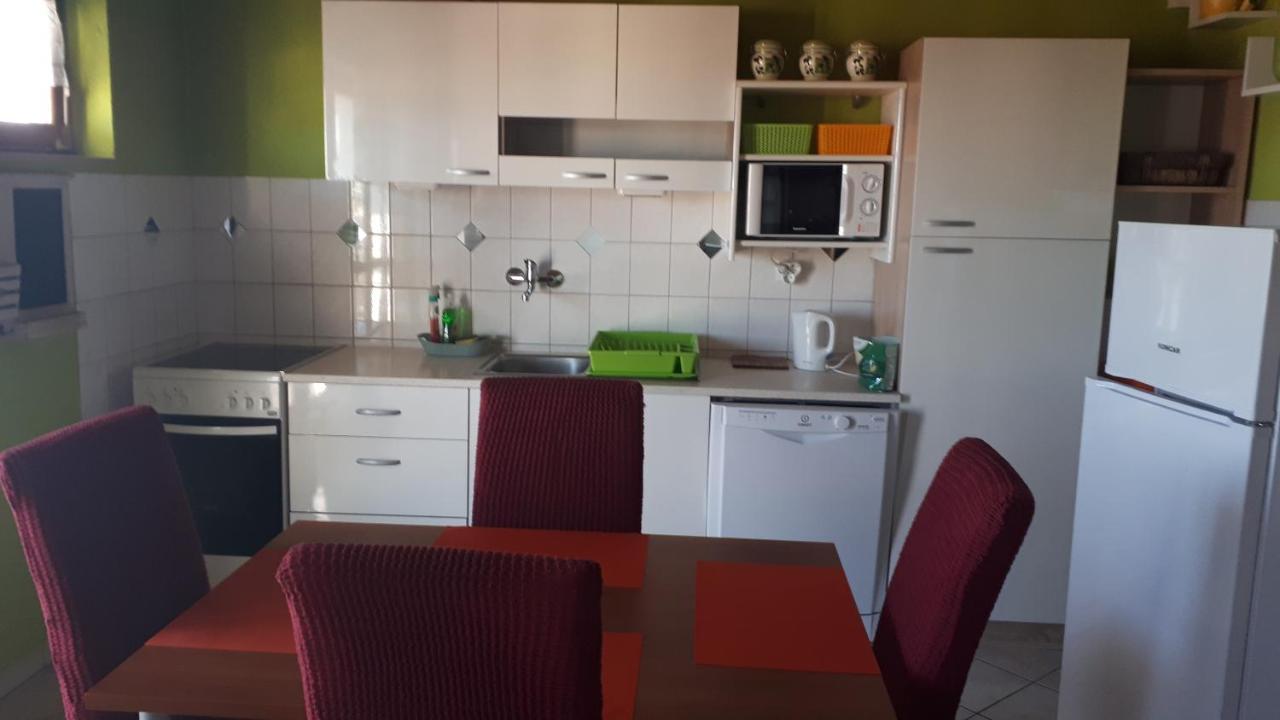 Apartmani Leko Mirjana Baška Voda المظهر الخارجي الصورة