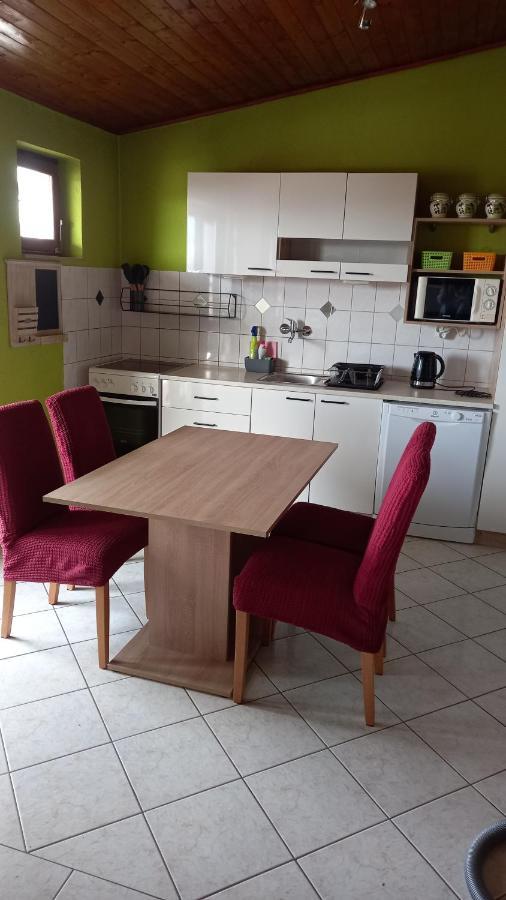 Apartmani Leko Mirjana Baška Voda المظهر الخارجي الصورة