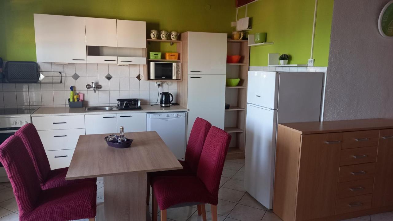 Apartmani Leko Mirjana Baška Voda المظهر الخارجي الصورة