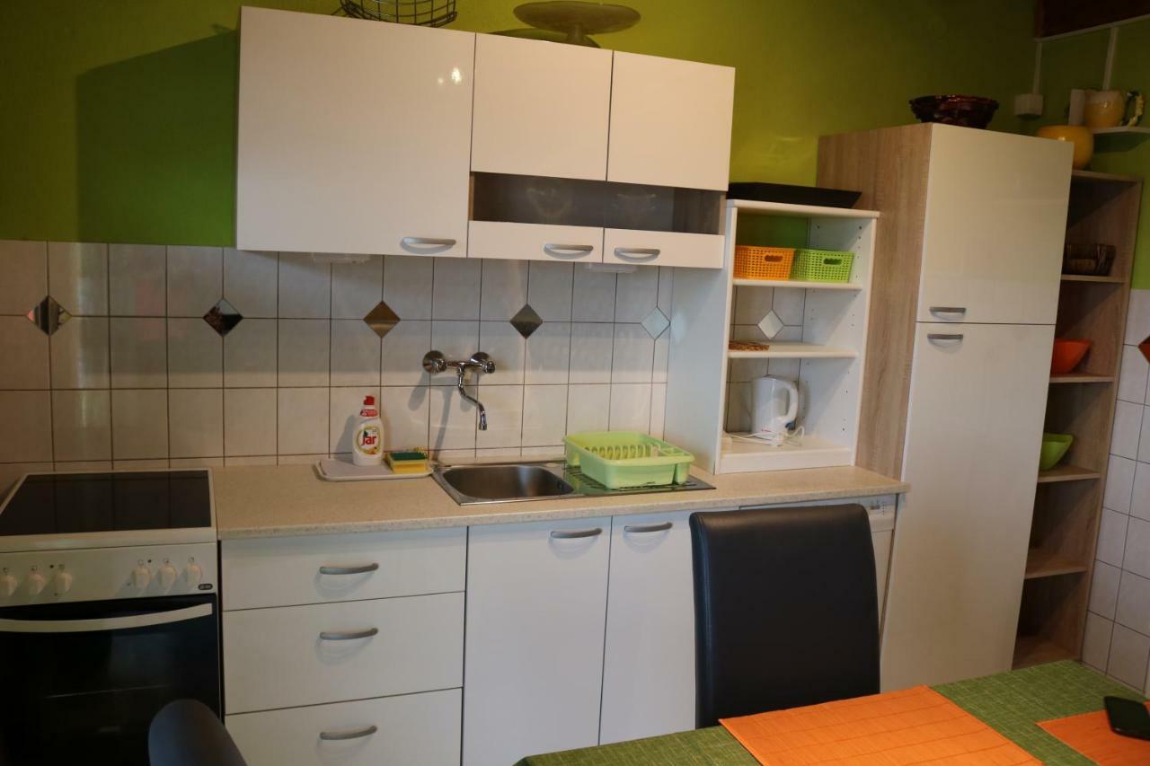 Apartmani Leko Mirjana Baška Voda المظهر الخارجي الصورة